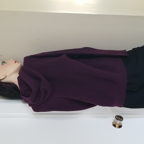 CK cozy hoodie sweater - Picture 7 of 10